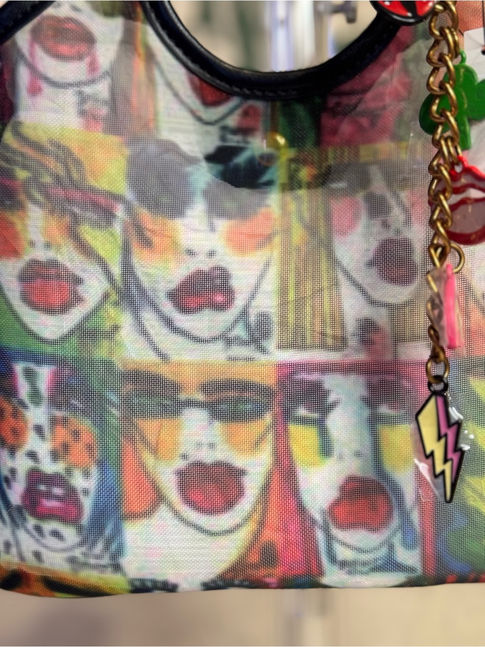 Betsey Johnson Pop Art Faces Print Bag with Charm *SOLD OUT* Limited Edition - Picture 3 of 7